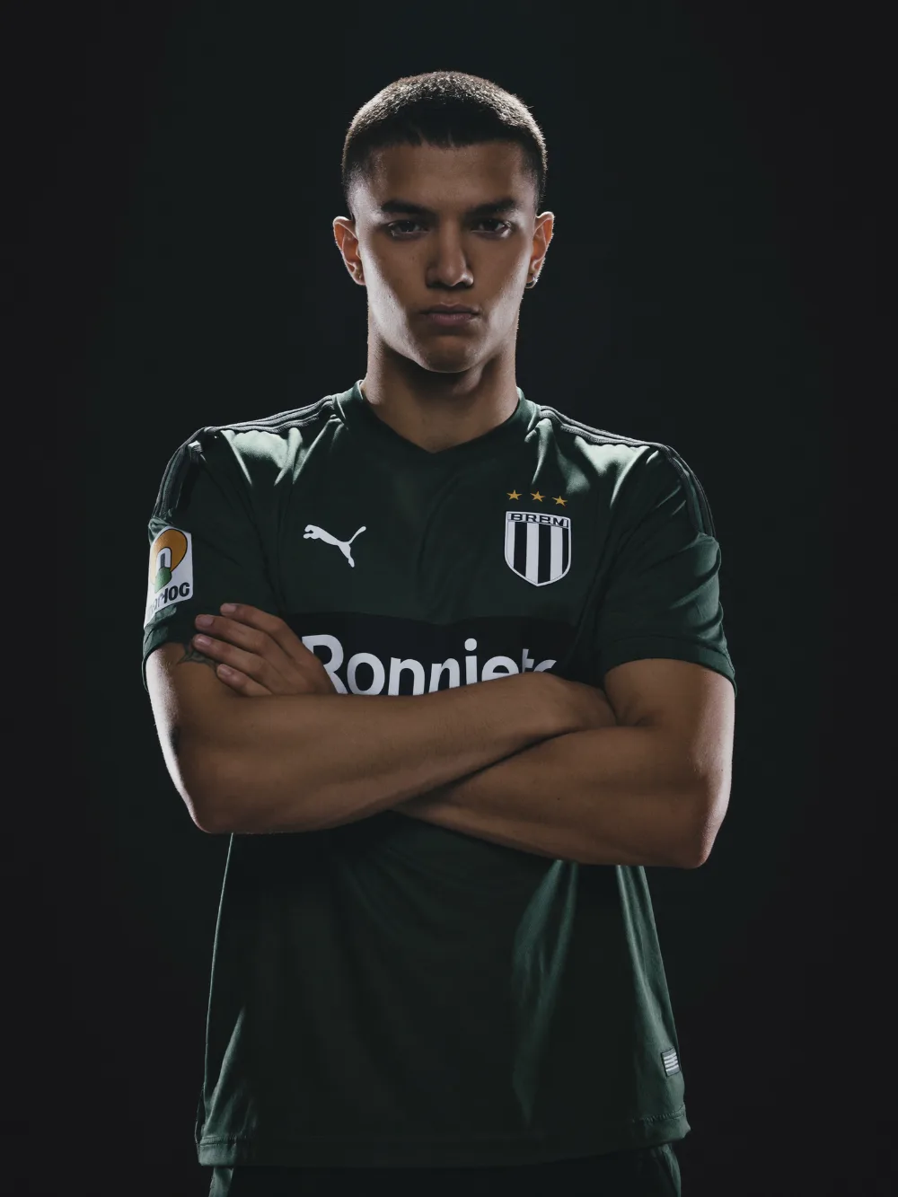Spieler von hinten mit Matchday-Designs